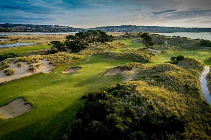 Seamless Barnbougle Golf Transfers from Launceston for Tasmanian Travelers photo 1