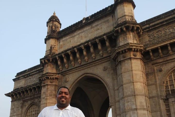 Exploring Mumbai's Heartbeat: City and Dharavi Slum Tour