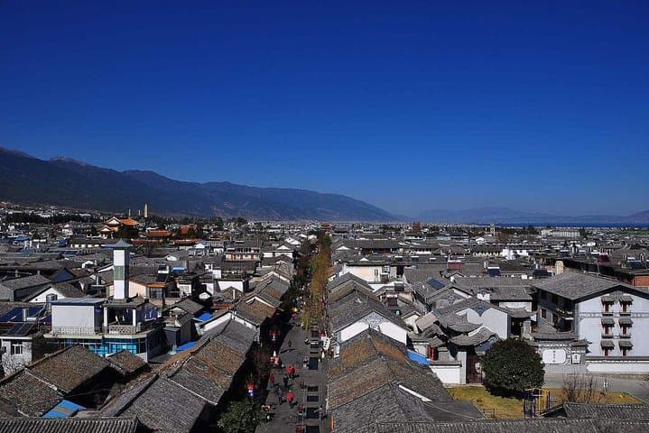 Dali Day Tour: Dali Ancient City, Xizhou Village, Three Pagodas & Erhai Lake photo 2
