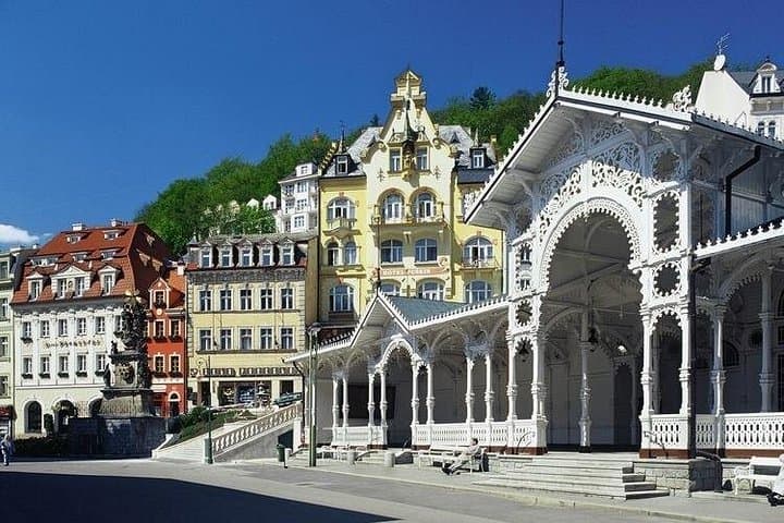 Karlovy Vary Day Trip from Prague: Hot Springs, Colonnades & Moser Glass