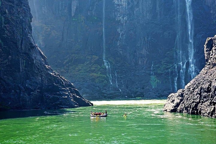 Zambezi White-Water Rafting from Victoria Falls: Low-Water Adrenaline photo 4