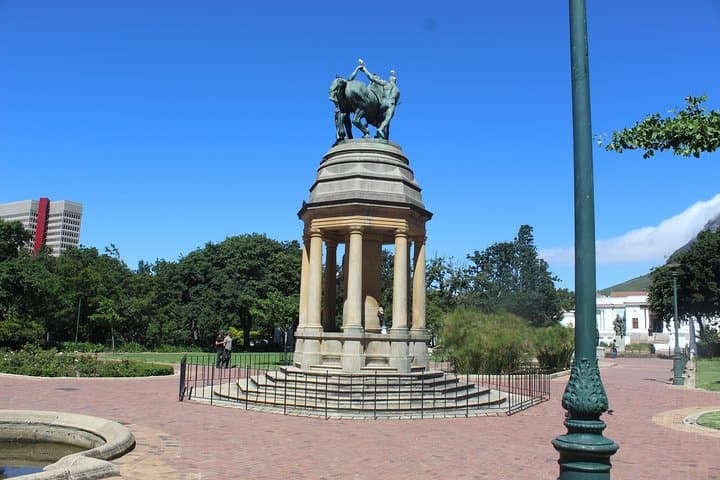 Private Cape Town Table Mountain & Bo-Kaap Half-Day City Tour photo 4