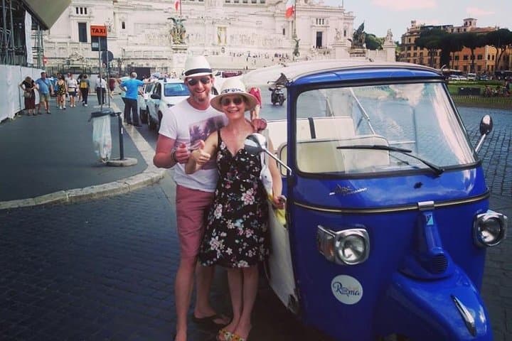 Rome Valentine Buggy Tour: Ape Calessino Romance with Tiramisu & Coffee photo 2
