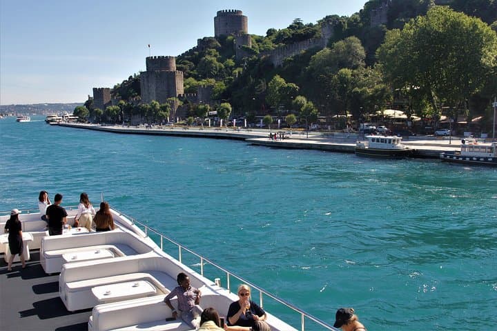 Bosphorus Lunch Cruise to Beykoz: Half-Day Sail from Istanbul to the Black Sea photo 4