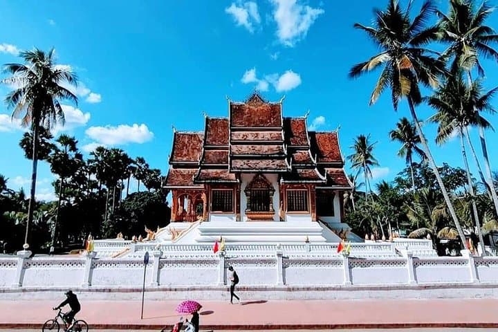 Northern Laos 8-Day Road Trip: Vientiane to Luang Prabang via Vang Vieng & Plain of Jars photo 5