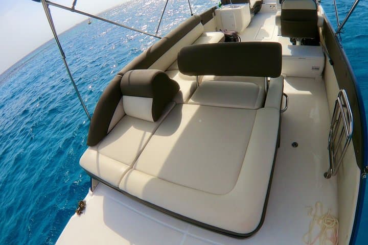Aruba Private Boat Charter: Snorkel Mangel Halto, Reef Gardens, and Boca Catalina photo 4