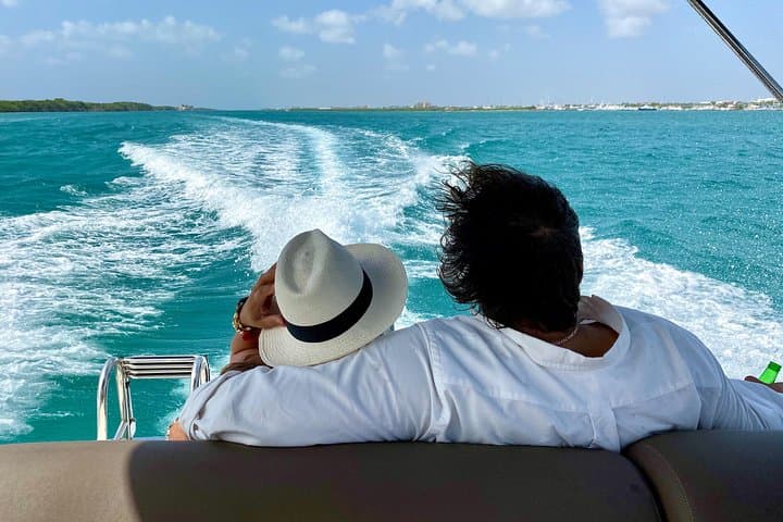 Aruba Private Boat Charter: Snorkel Mangel Halto, Reef Gardens, and Boca Catalina photo 5