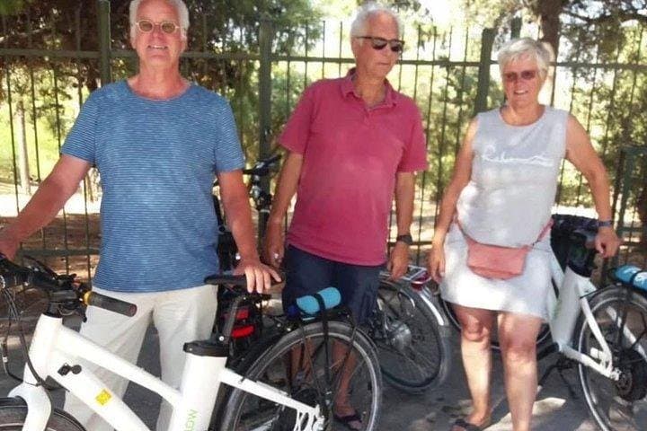 Athens Mezedaki eBike Food Tour: Tasting Mezedes & Historic Sights photo 4