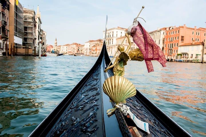 Private Gondola Ride from Rialto — 45-Minute or 1-Hour Venice Experience photo 5