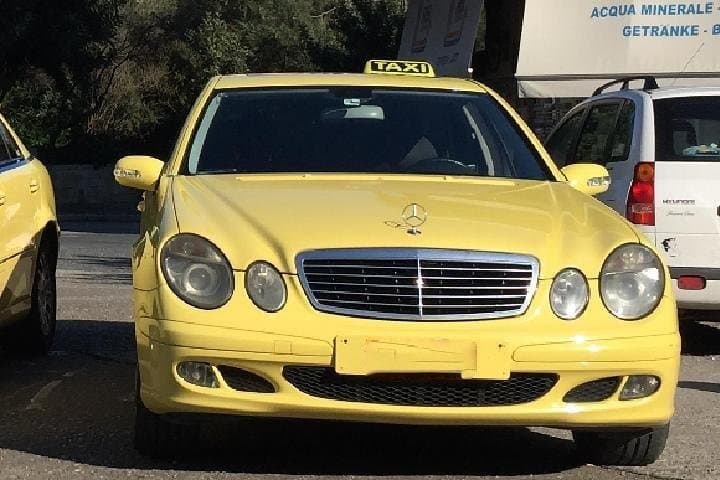 Private Arrival Transfer from Piraeus Port to Central Athens
