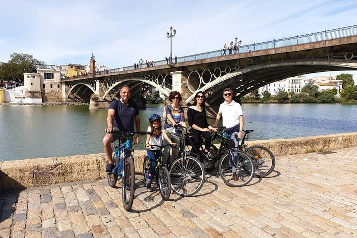 Seville Bike Tour and Full-Day Bike Rental: Historic Center by Bicycle photo 5