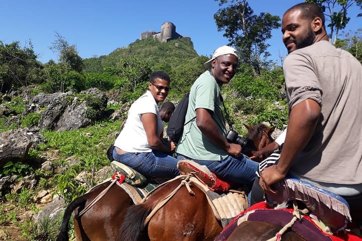Citadelle Laferrière Sightseeing & Horseback Tour from Cap-Haïtien photo 4