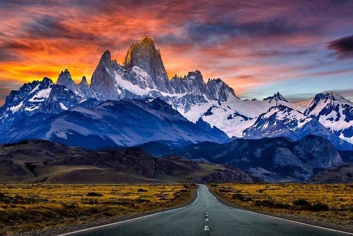 El Chaltén Full-Day Trek from El Calafate — Fitz Roy Viewpoints & Los Glaciares Trails photo 1