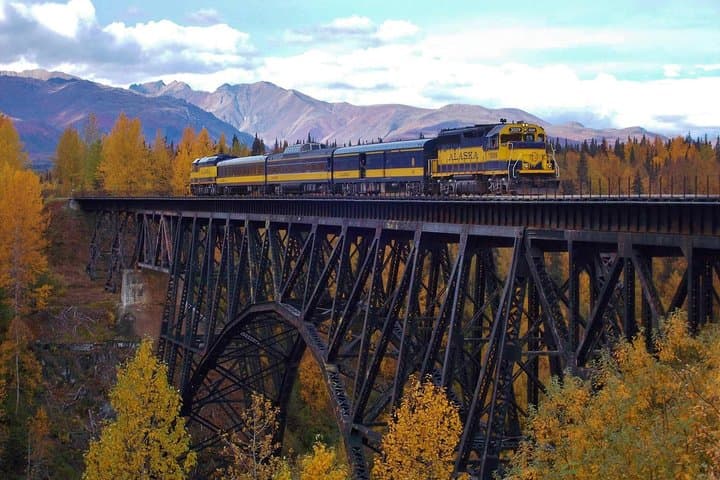 Hurricane Turn Train from Talkeetna: Flagstop Round-Trip to Hurricane Gulch
