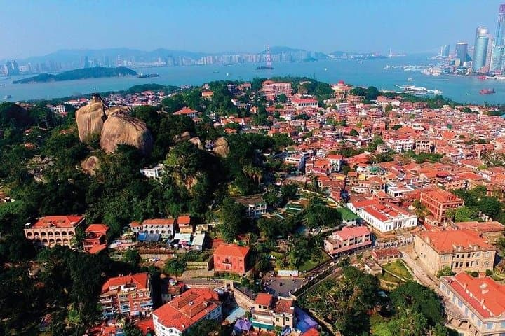 Explore Gulangyu Island and Xiamen's Cultural Streets: Private Day Tour photo 3
