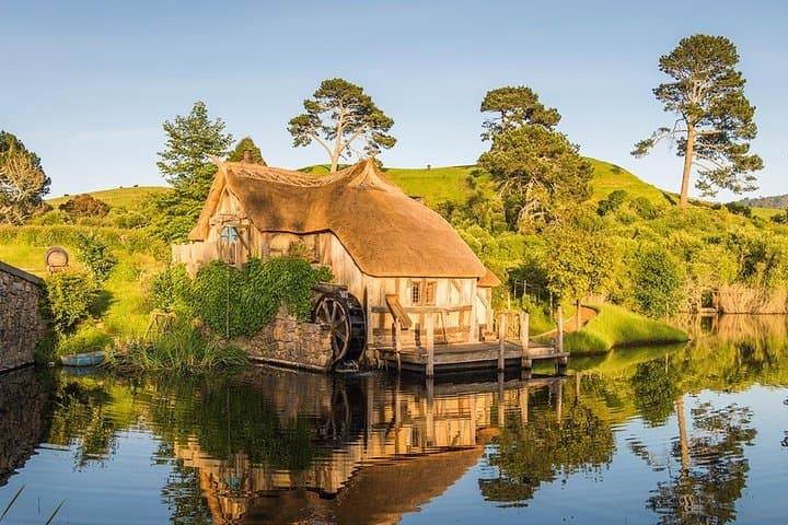 Hobbiton and Waitomo Caves Small-Group Day Tour from Auckland photo 5