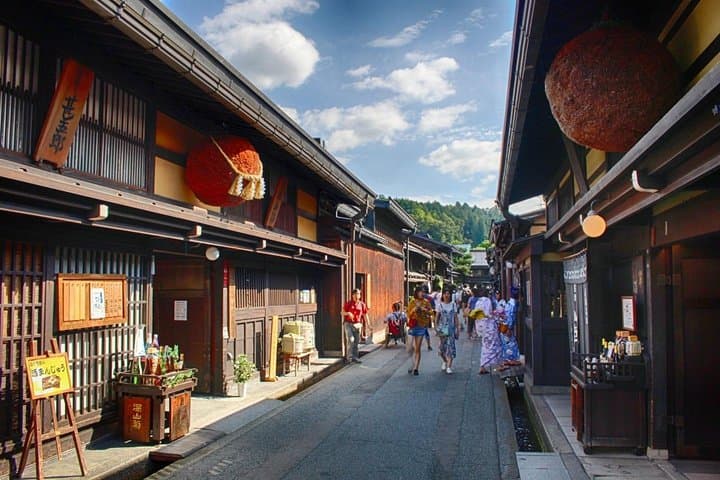 Private Takayama Walking Tour: Full-Day With Government-Licensed Guide