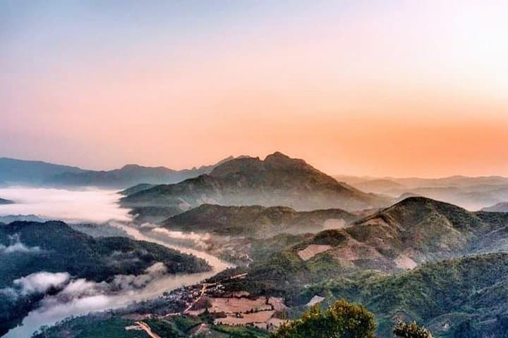 Northern Laos 8-Day Road Trip: Vientiane to Luang Prabang via Vang Vieng & Plain of Jars photo 6