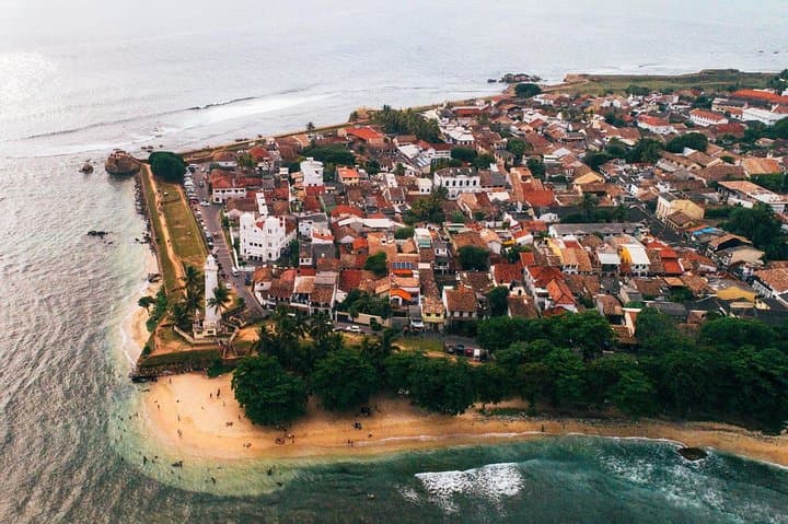 Galle Day Trip & Stilt Fishermen: Turtle Hatchery, Jungle Beach & Rumassala Views