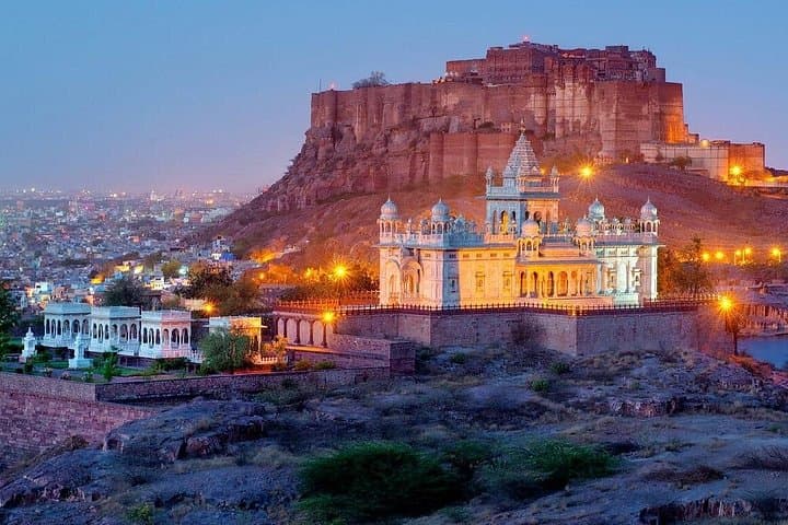 Golden Triangle & Udaipur: 6-Day Delhi, Agra, Jaipur and Lake-City Escape photo 4