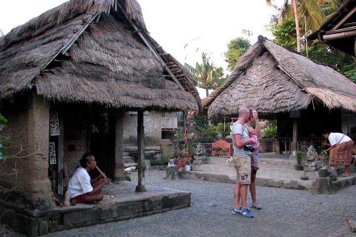 Ubud Swing & Village Tour — Swinging, Coffee Tasting and Kantolampo Waterfall photo 3