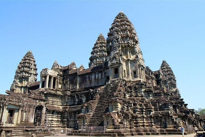 3-Day Angkor Temples and Phnom Kulen Waterfall Tour — Angkor Wat Sunrise & 1000 Lingas photo 3