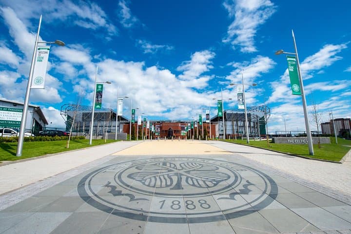 inside-celtic-park-stadium-tour-and-number-7-dine-experience