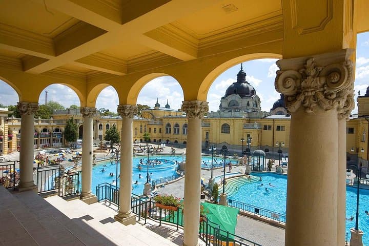 Budapest Széchenyi Spa and Danube Evening Cruise: Thermal Baths, Night Views & Dinner photo 2