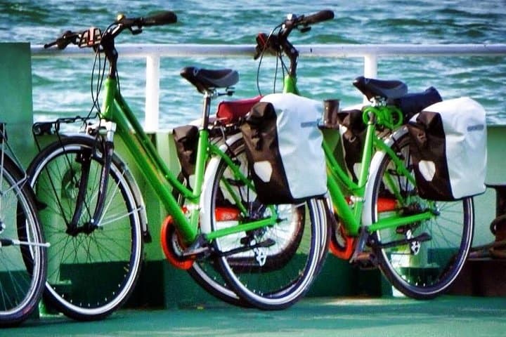 Explore Venice by Bike: City Tours & Island Cycling Rentals photo 3