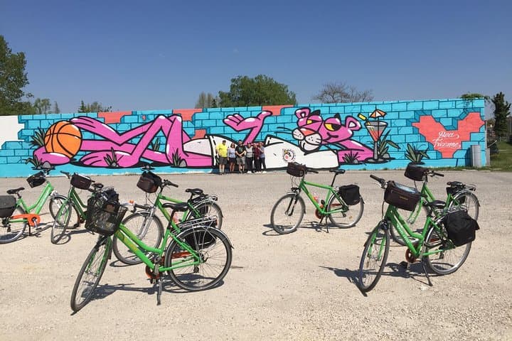 Explore Venice by Bike: City Tours & Island Cycling Rentals photo 4