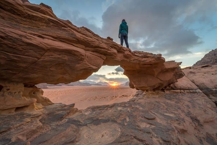 Wadi Rum Full-Day Jeep Safari: Bedouin Lunch, Sand-Boarding & Sunset