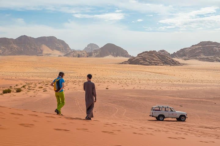 Two-Hour Jeep Safari in Wadi Rum: Fast-Paced Desert Highlights with a Bedouin Guide photo 6
