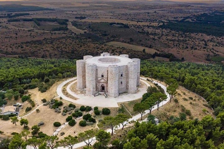 Castel del Monte from Bari: Half-Day Private Tour to the Octagonal Castle