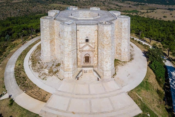 Castel del Monte from Bari: Half-Day Private Tour to the Octagonal Castle photo 4