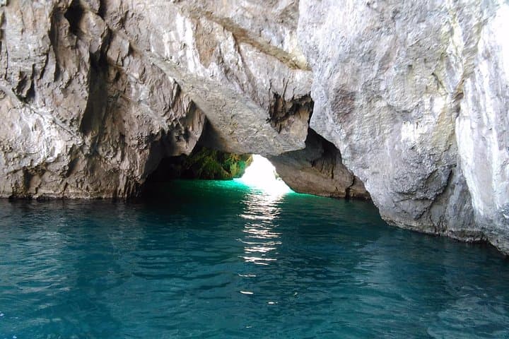 Capri Luxury Boat Experience PLUS — Private Full‑Day Yacht, Snorkel & Sea Caves photo 3