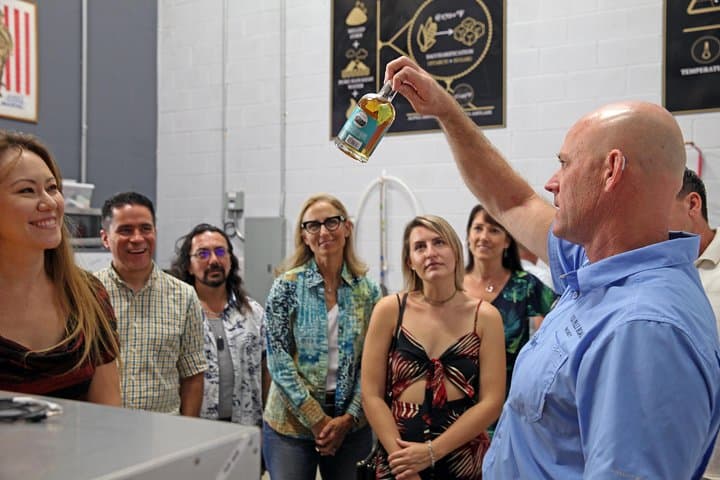 Koʻolau Distillery Whiskey Tour in Kailua: Small-Batch Whiskey Tasting on Oʻahu photo 3