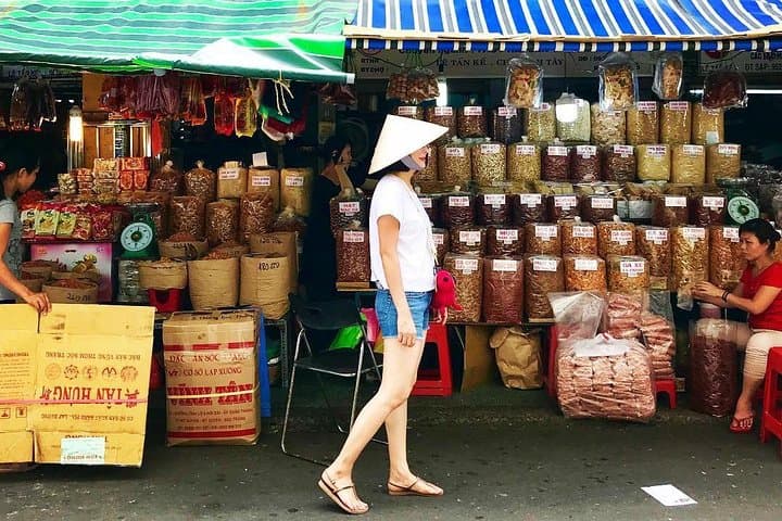 Saigon Chinatown Adventure: Binh Tay Market, Pagodas & Ho Thi Ky Flower Market photo 3
