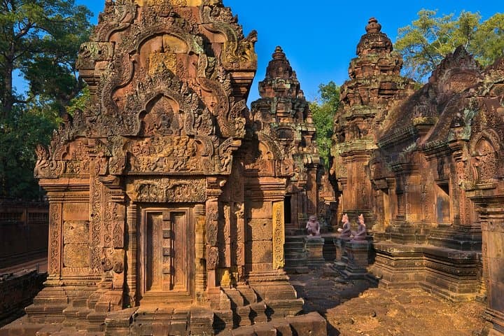 Banteay Srei Day Tour from Siem Reap — Banteay Srei, East Mebon, Neak Pean & Preah Khan photo 3