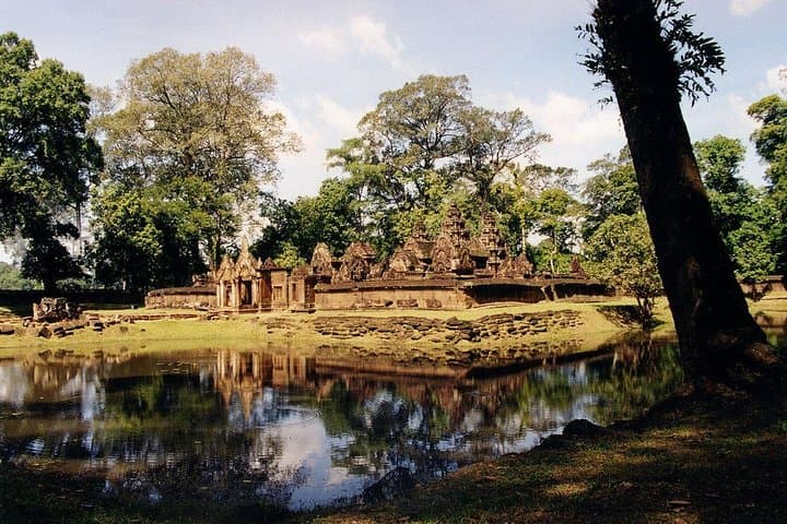 Banteay Srei Day Tour from Siem Reap — Banteay Srei, East Mebon, Neak Pean & Preah Khan photo 4