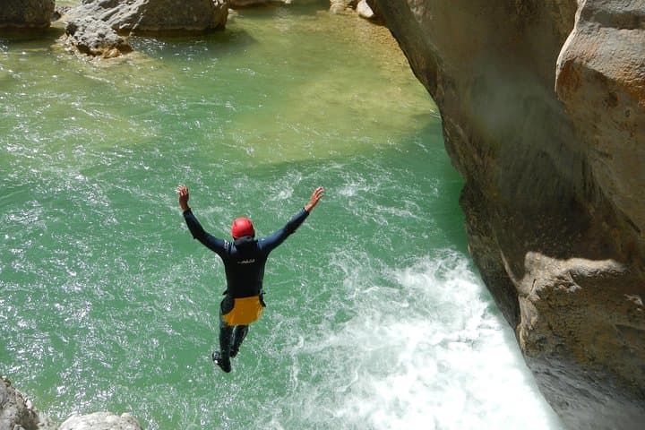 3-Day Canyoning Adventure in Sierra de Guara: Rappels, Pools & Karst Gorges photo 3