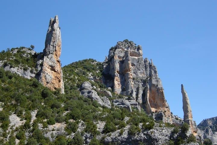 3-Day Canyoning Adventure in Sierra de Guara: Rappels, Pools & Karst Gorges photo 5