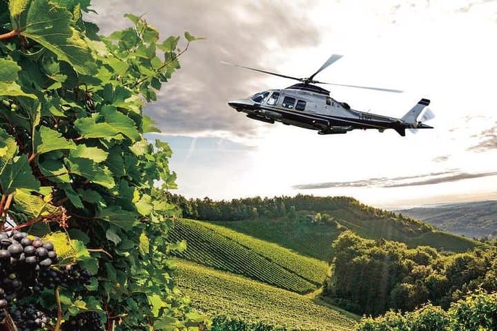 Heli Wine Tour in Val d'Orcia: Brunello Flights & Arnolfo Lunch