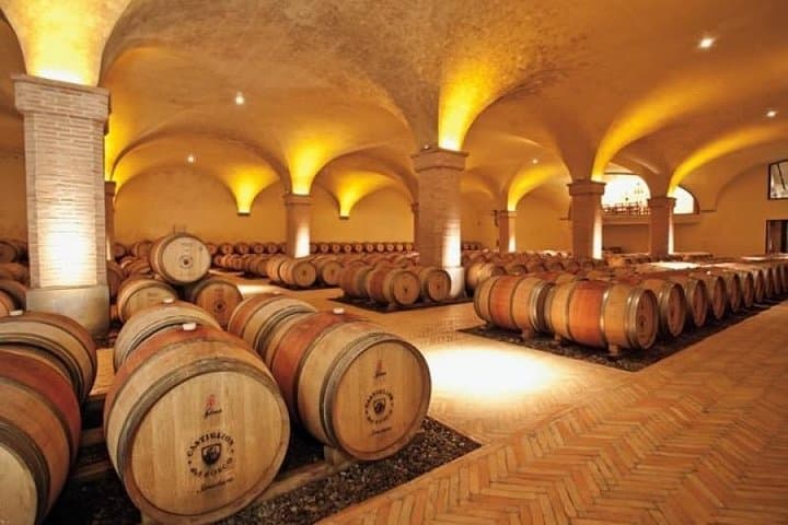 Heli Wine Tour in Val d'Orcia: Brunello Flights & Arnolfo Lunch photo 4