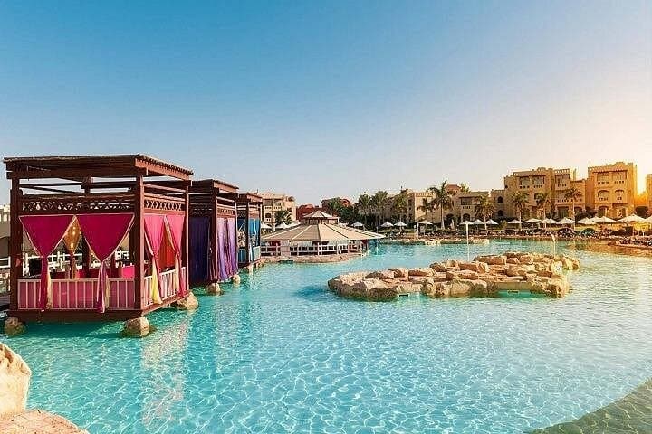 8-Day Cairo to Sharm El-Sheikh Itinerary — Pyramids, Coptic Streets & Red Sea Beaches photo 1