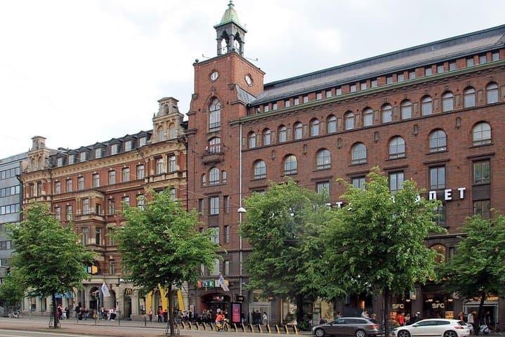 Helsinki Highlights: Private Half-Day Tour & Seurasaari Open-Air Museum photo 4