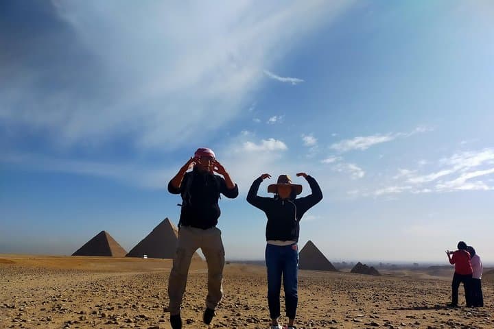 Private Guided Tour: Giza Pyramids, Sphinx & Egyptian Museum photo 6