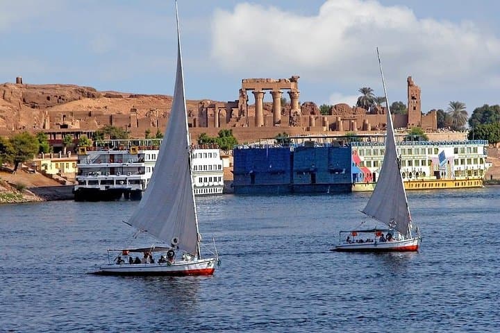 Aswan Felucca Sunset Cruise Around Elephantine & Kitchener Island photo 2