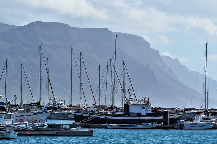 Three Islands Sailing: Fuerteventura, Isla de Lobos & Papagayo Beaches