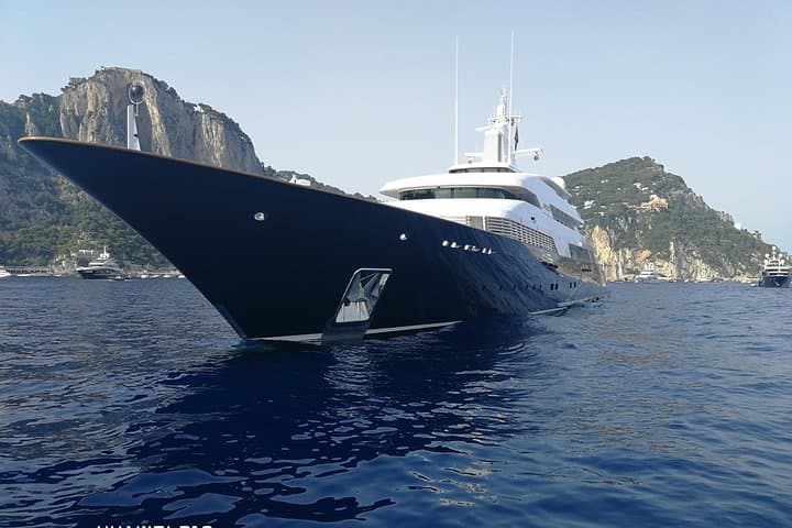 Luxury Private Boat Tour from Positano to Capri — Swim Caves & Snorkel photo 5