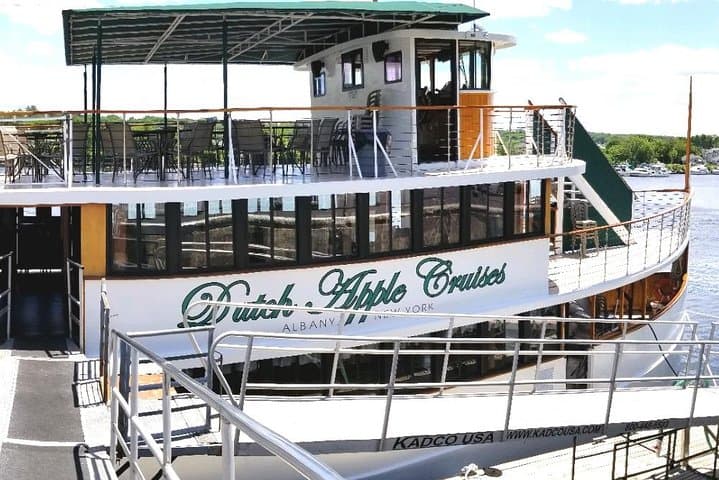Hudson River Sightseeing Cruise from Albany — 90-Minute Narrated River Tour photo 2